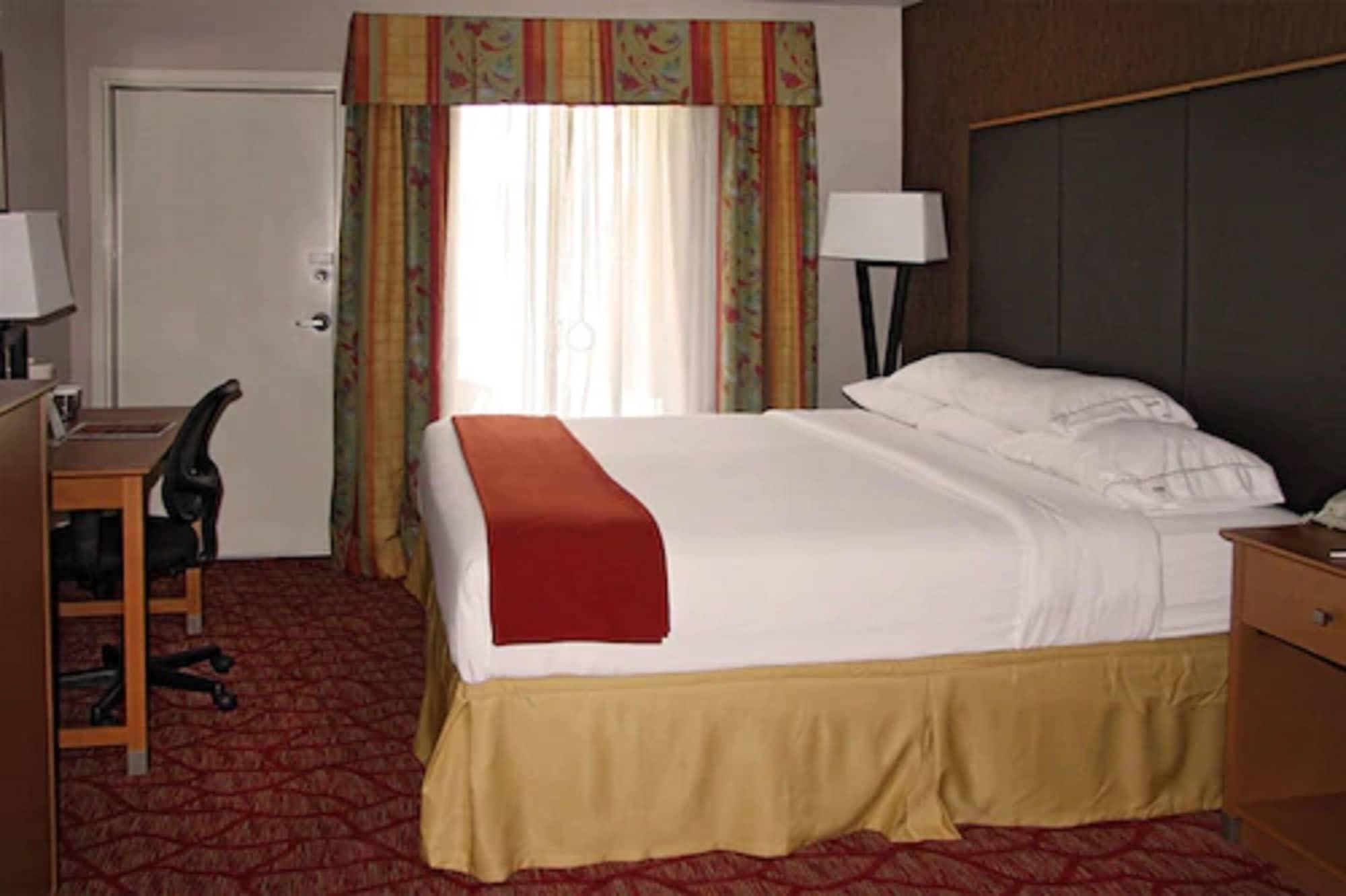 Holiday Inn Express Roseburg, An Ihg Hotel Exterior photo